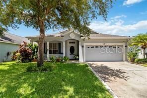 Property Photo: 124 Queens Court FL 32771