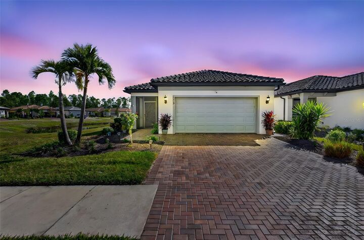 Property Photo:  1319 Raspberry Drive  FL 34289 