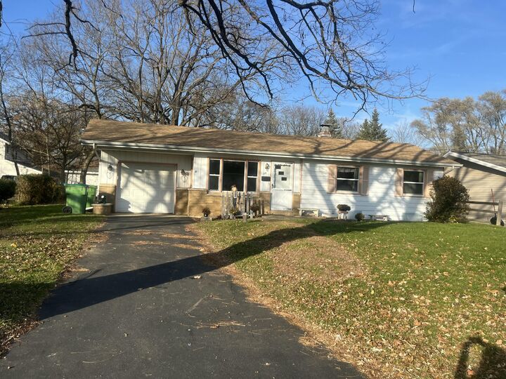 Property Photo: 114 Wellworth Avenue MI 49037