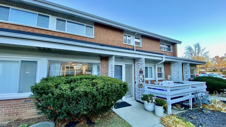 2633 Hawthorne Lane B  Flossmoor IL 60422 photo