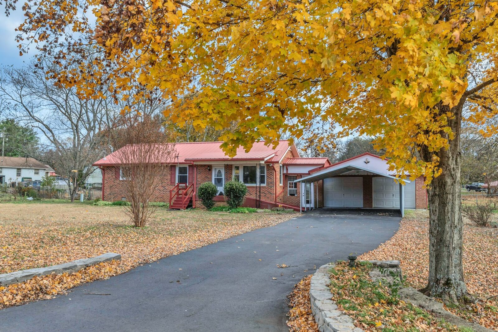 Property Photo:  205 Cheatham Ave  TN 37167 