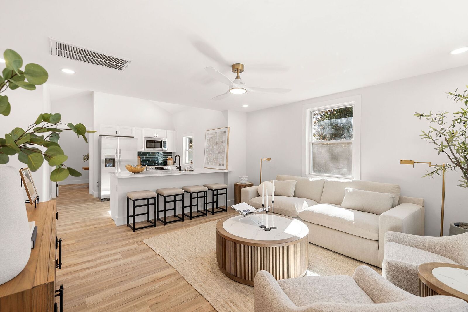 Property Photo:  4016 Meadow Rd  TN 37218 