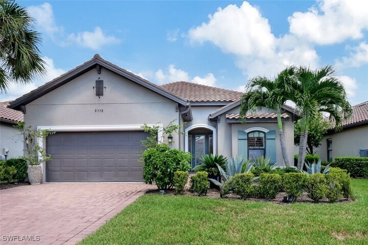 Property Photo: 8558 Maggiore Court FL 34114