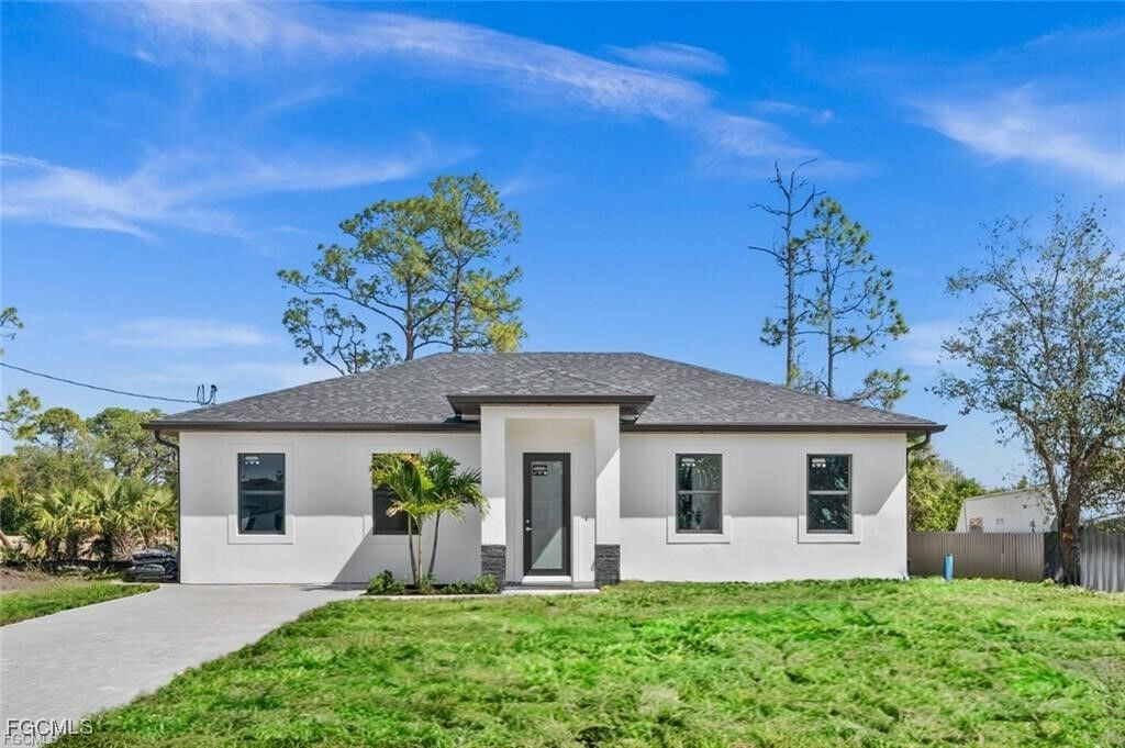 Property Photo:  347 Rancho Avenue  FL 33974 