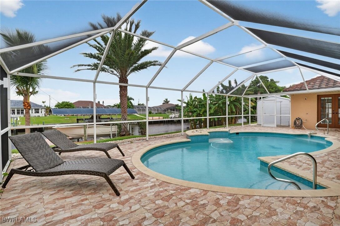 Property Photo: 1215 SE 21st Street FL 33990