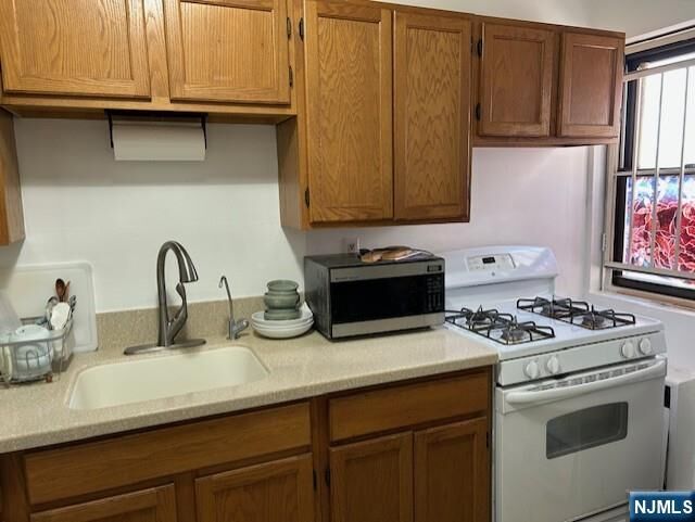 Property Photo:  3031 Edwin 5C  NJ 07024 