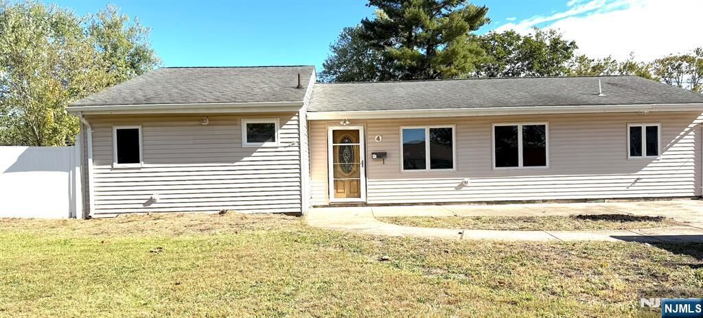 Property Photo:  4 Forrestal Road  NJ 08824 