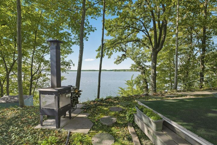 Property Photo:  3083 Lake Shore Ave  MN 55359 