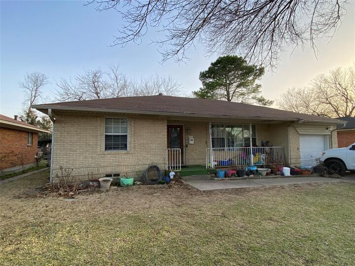 Property Photo:  7810 Dugan Street  TX 75217 