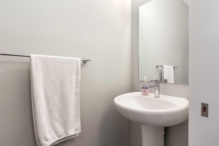 Property Photo:  604 Monterey Drive SE  AB T1V 0H6 