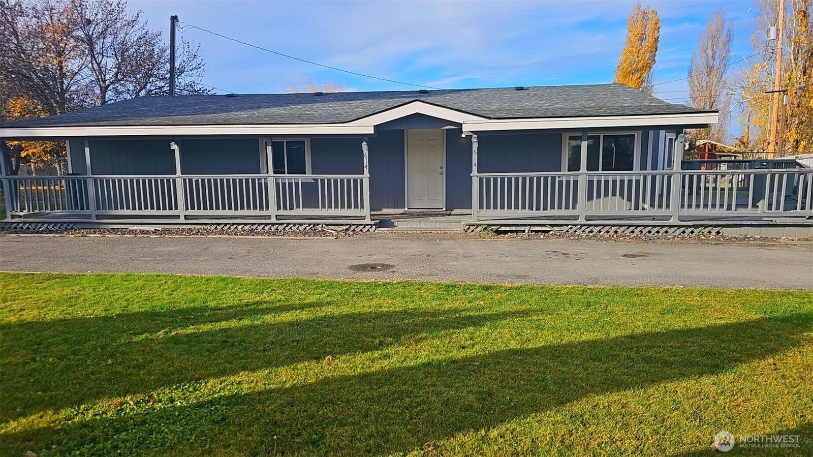 Property Photo:  614 S Andes Road  WA 99344 