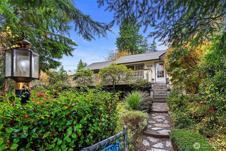 Property Photo:  18509  1st Avenue  NE  WA 98392 