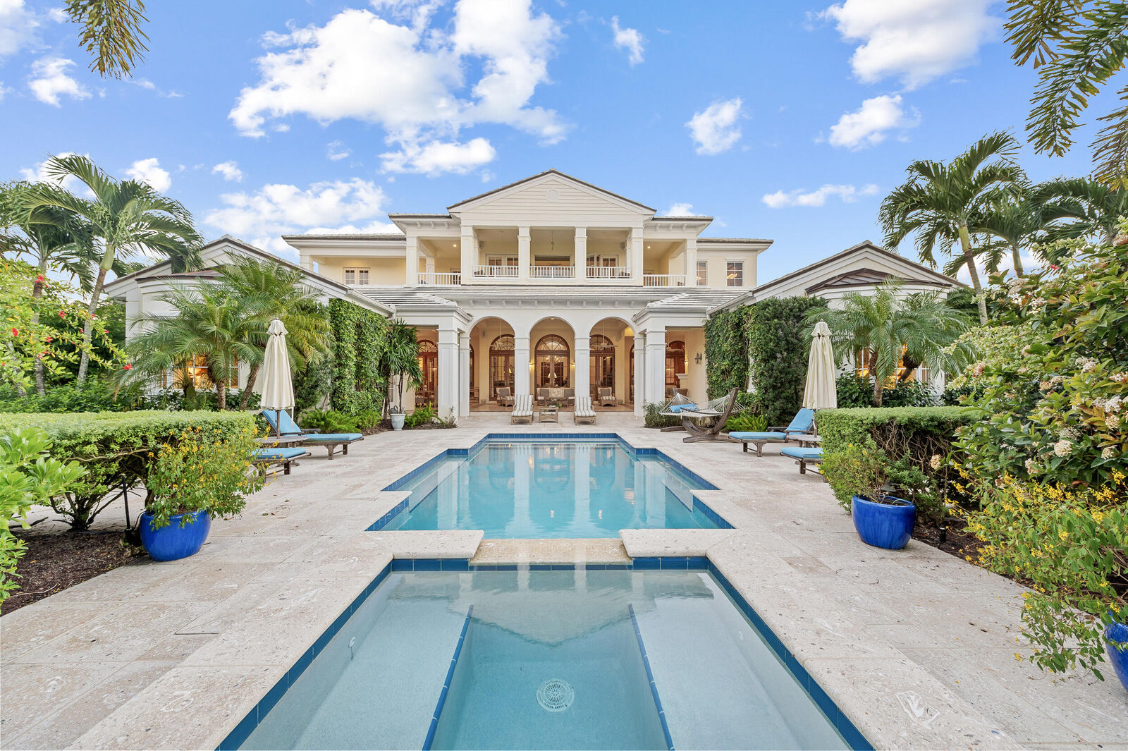 Property Photo:  6968 SE Harbor Circle  FL 34996 