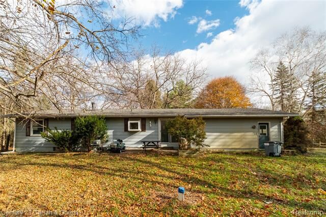 Property Photo: 9792 Willis Road MI 48169