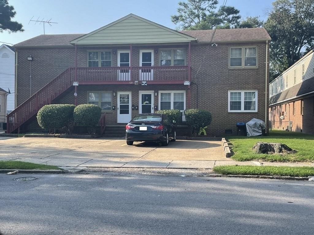 Property Photo: 721 Dudley Ave 1 VA 23503