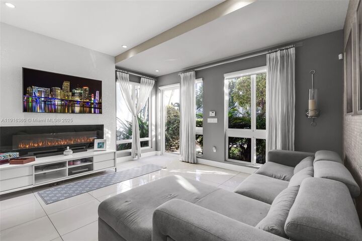 Property Photo:  10305 NW 63rd Ter 105  FL 33178 