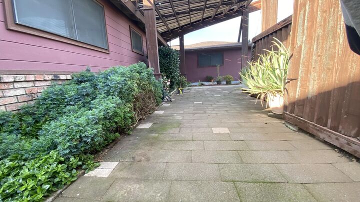 Property Photo:  3005 S Verde Vista Street  CA 93277 