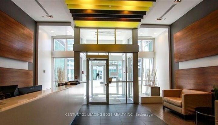 Property Photo:  70 Town Centre Court 2905  ON M1P 0B2 