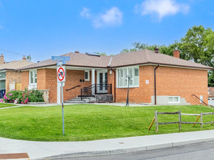 Photo de la propriété: 43 Shendale Drive ON M9W 2B4