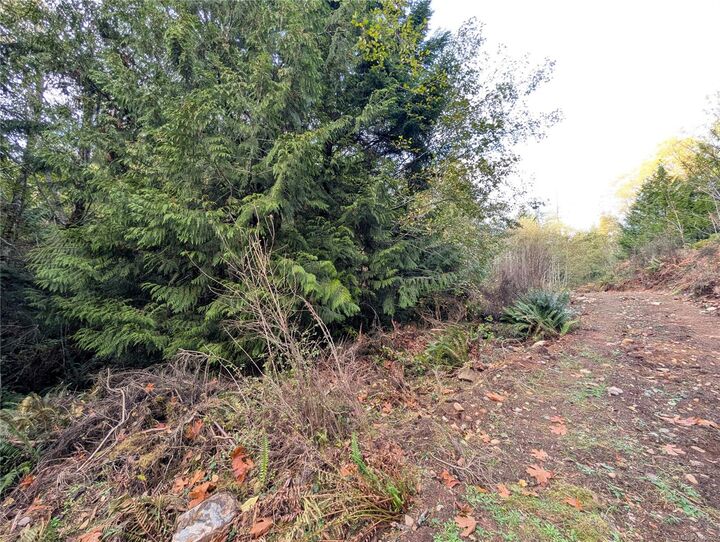 Photo de la propriété: Lot 18 Eagle Dr BC V8H 2J1