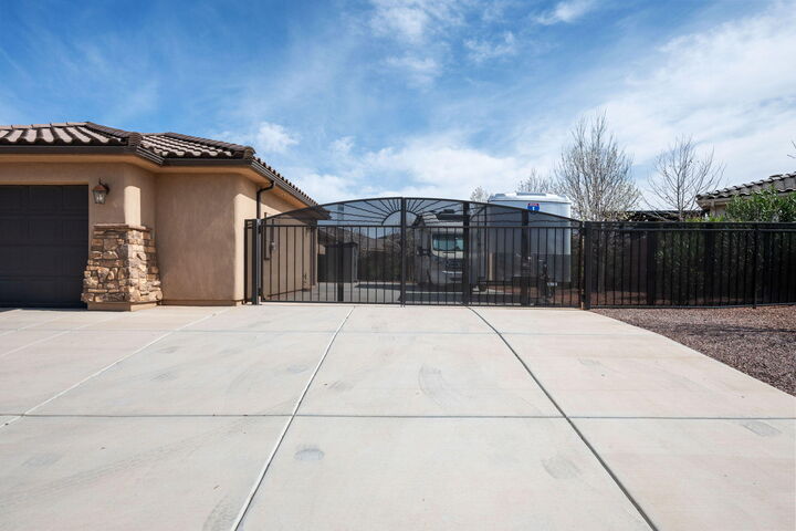 Property Photo:  4047 S 890 E  UT 84780 