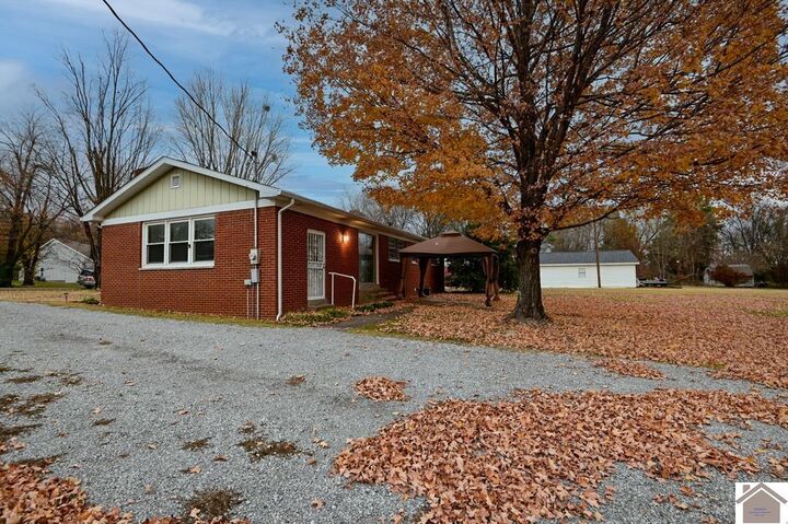 Property Photo:  3300 Fairlane Avenue  KY 42001 