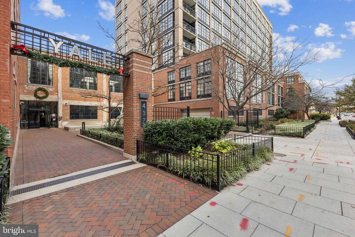 Property Photo:  437 New York Avenue NW Y26  DC 20001 