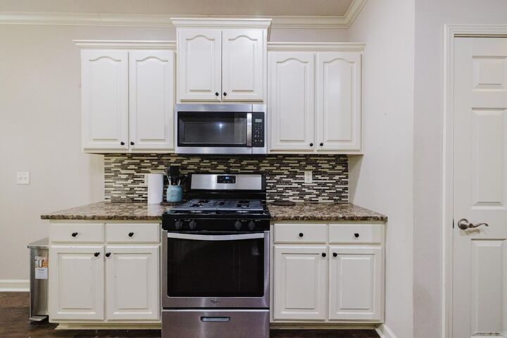 Property Photo: 51 Waters Edge Drive AR 72204-8645