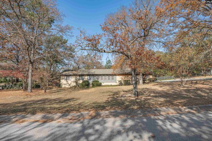 Property Photo:  194 Eargle  SC 29170-4102 