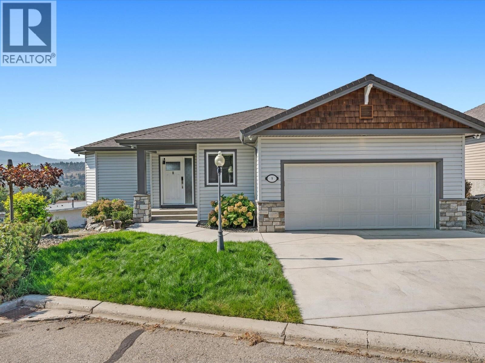 Property Photo:  1342 Shaunna Road 5  BC V1P 1P8 