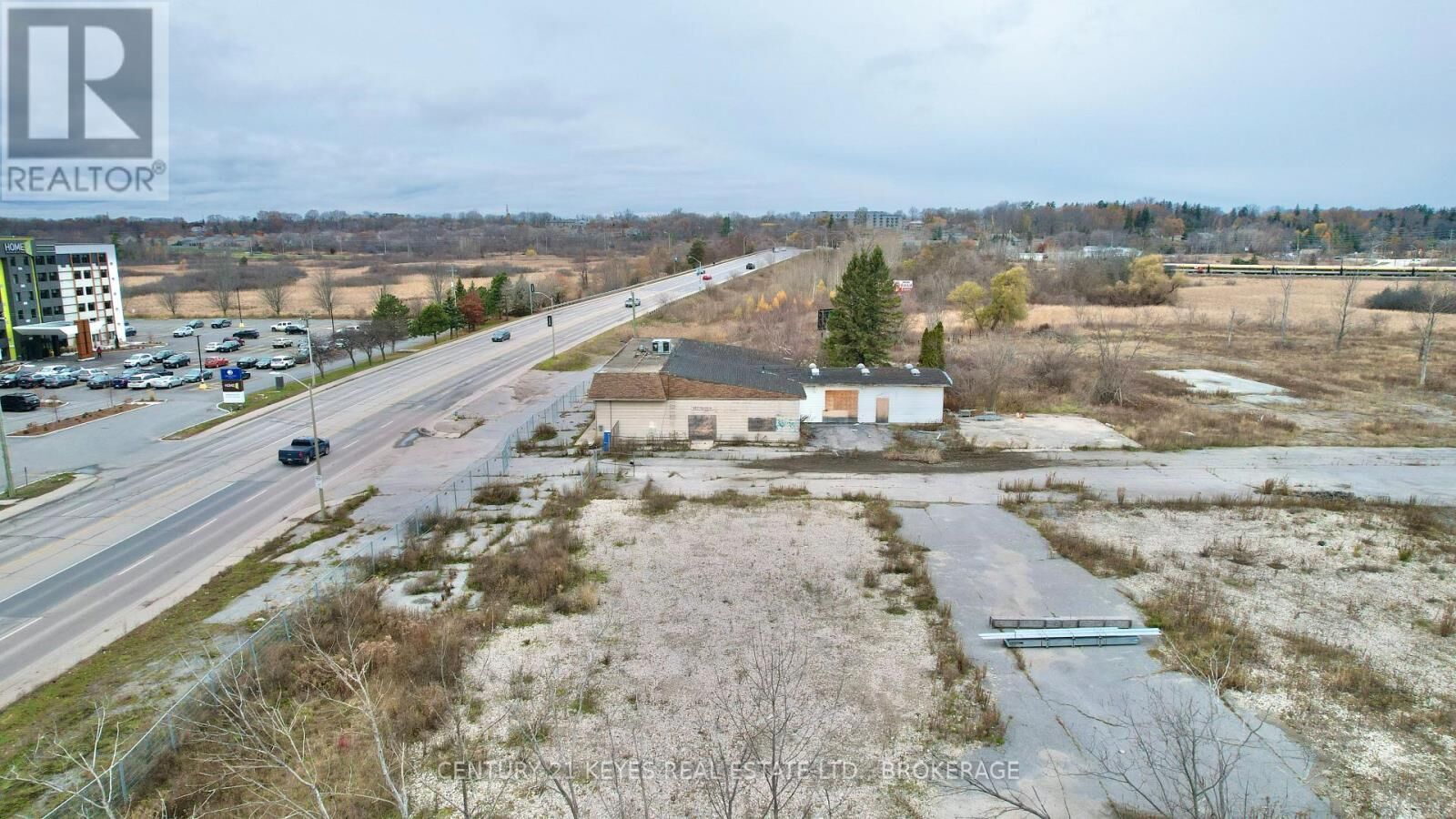 Property Photo:  1473 Princess Street  ON K7M 9G3 