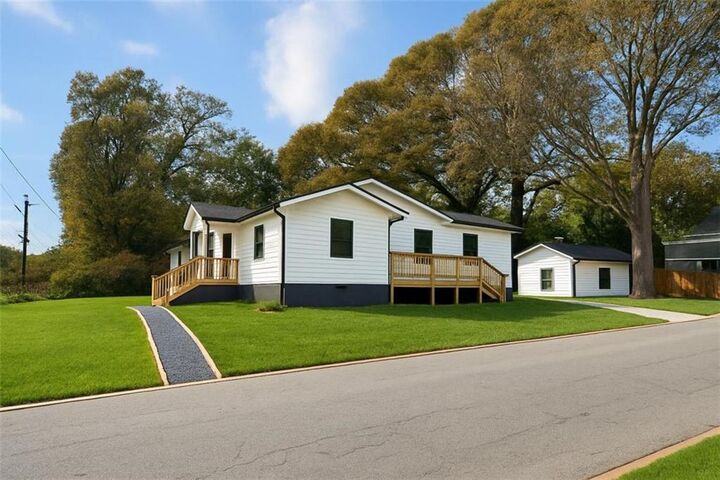 1539 Venetian Drive SW  Atlanta GA 30311 photo