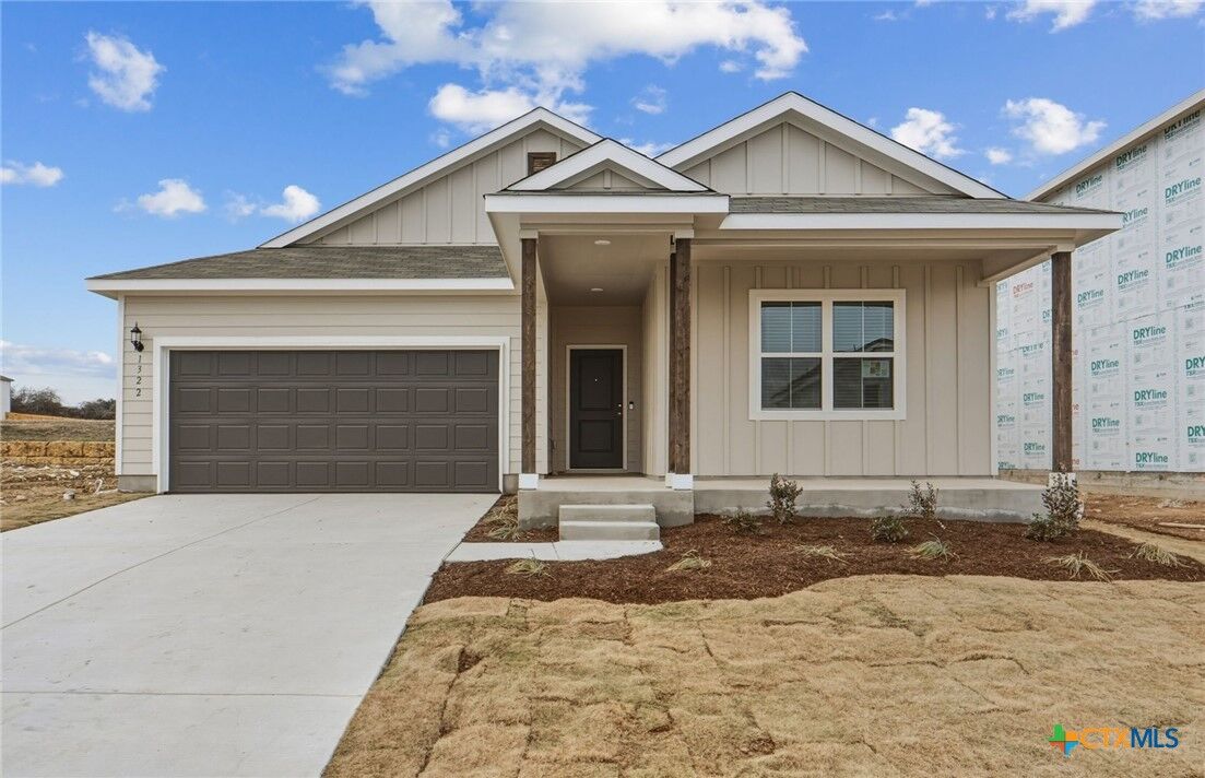 Property Photo: 1322 Sky Ridge Court TX 76513