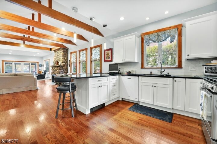 Property Photo: 42 Rainbow Trl NJ 07834