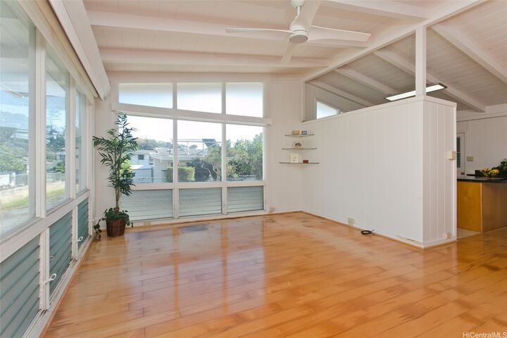 2428 Lanai Street A  Honolulu HI 96817 photo