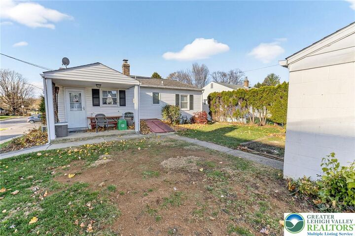 Property Photo:  419 S Ott Street  PA 18104 