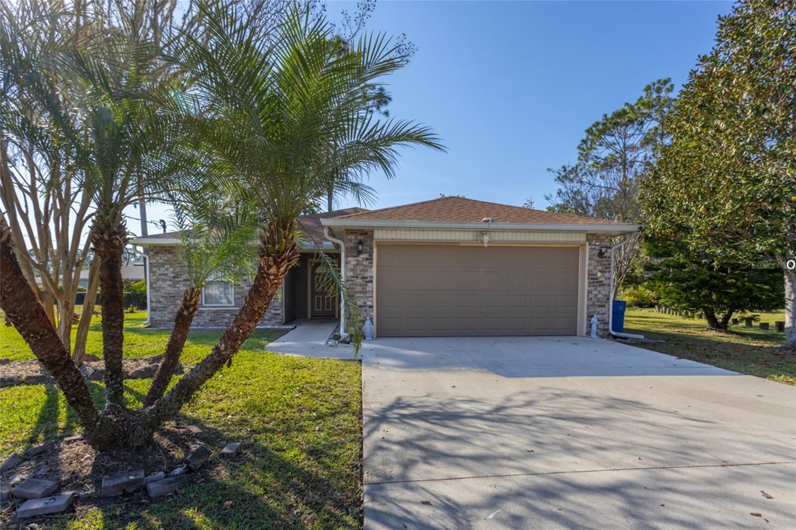 Property Photo:  21 Zorro Court  FL 32164 