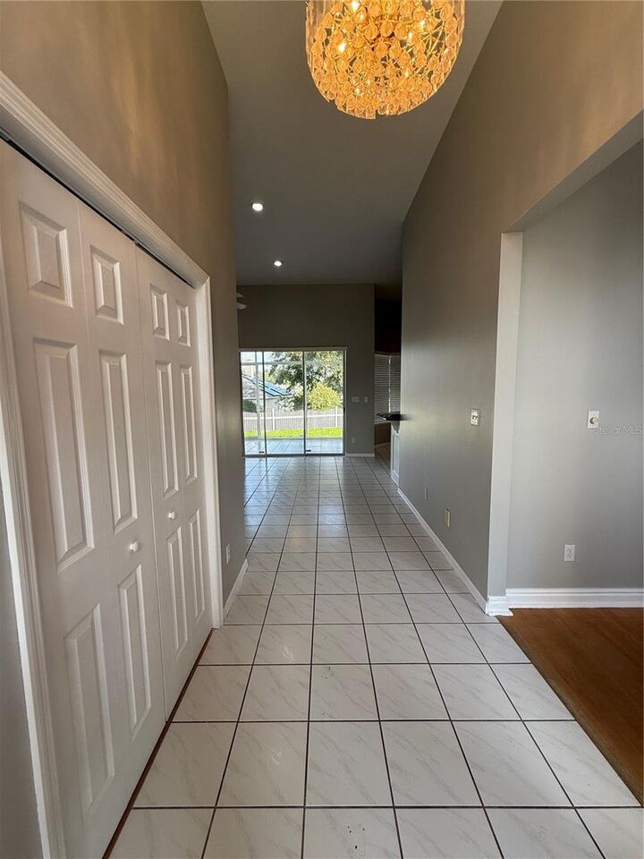 Property Photo: 8611 Sugar Palm Court FL 32835