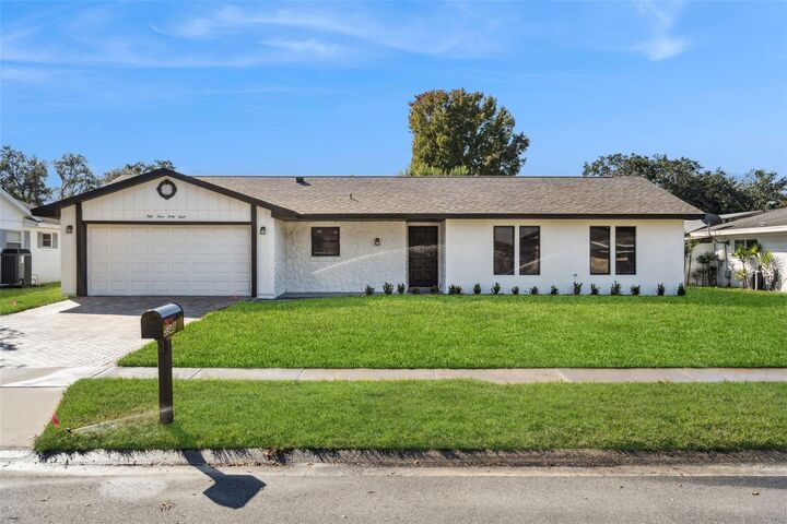 Property Photo:  5348 Tribune Drive  FL 32812 