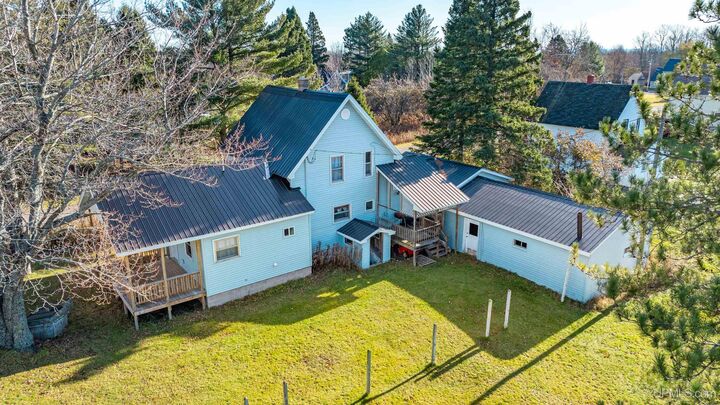 Property Photo: 43997 Sixth Avenue (Trimountain) MI 49905