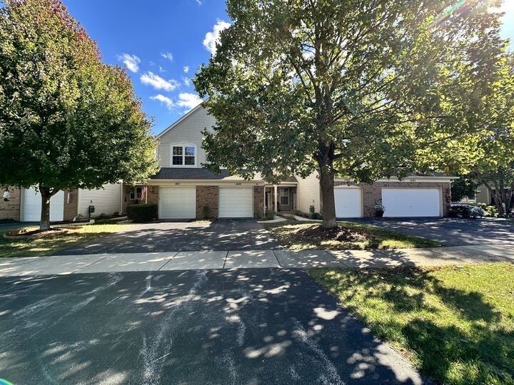 Property Photo:  1449 Doolittle Lane  IL 60030 