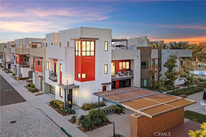 Property Photo: 419 Transport CA 92782