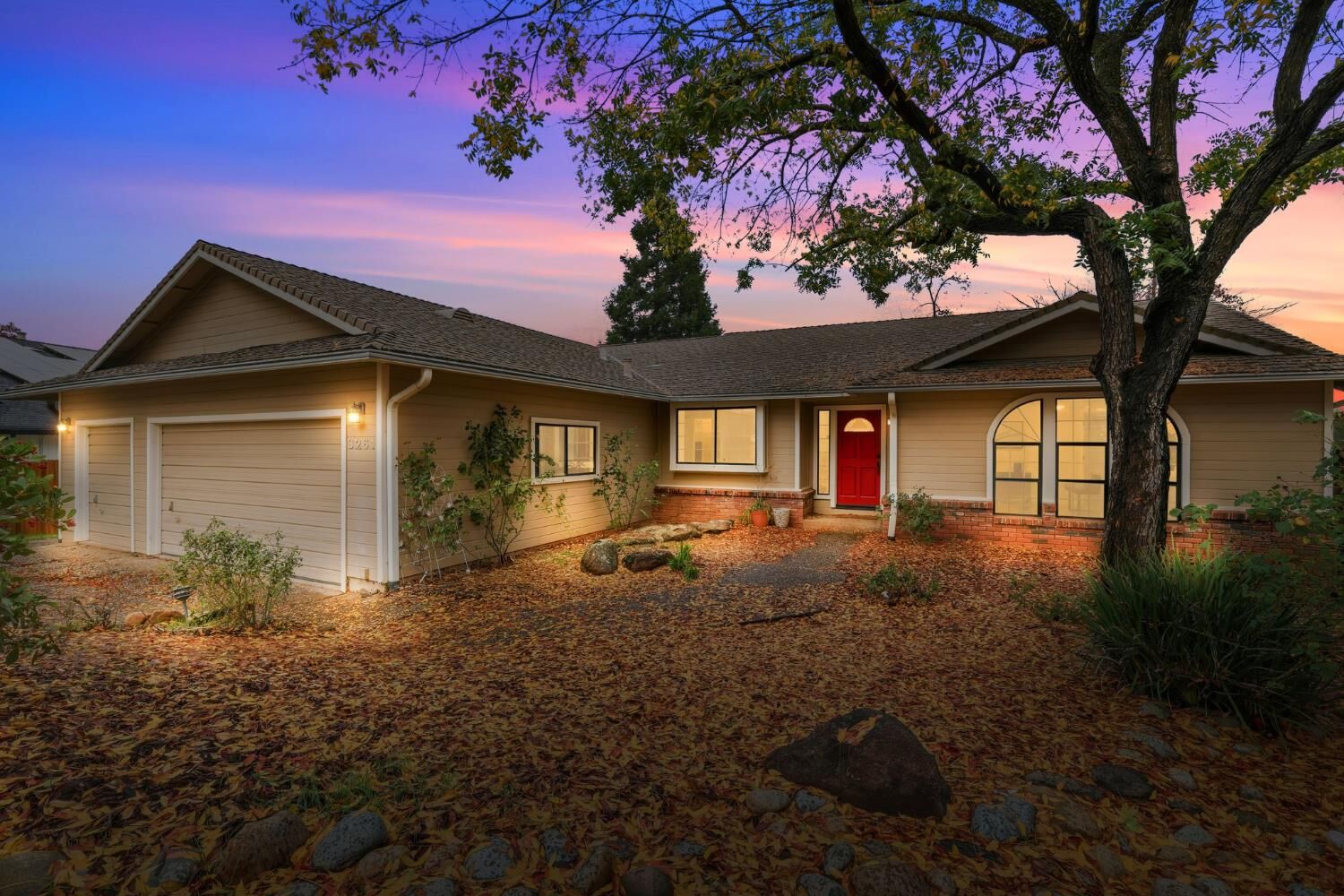 Property Photo:  3261 Sandhurst Court  CA 95682 