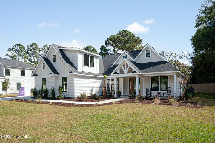 Property Photo:  385 Crow Creek Drive NW  NC 28467 