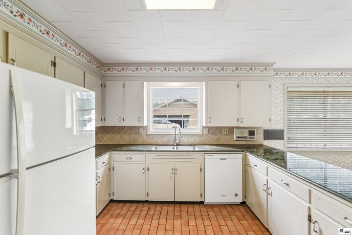Property Photo: 2703 McDuff Drive LA 71295