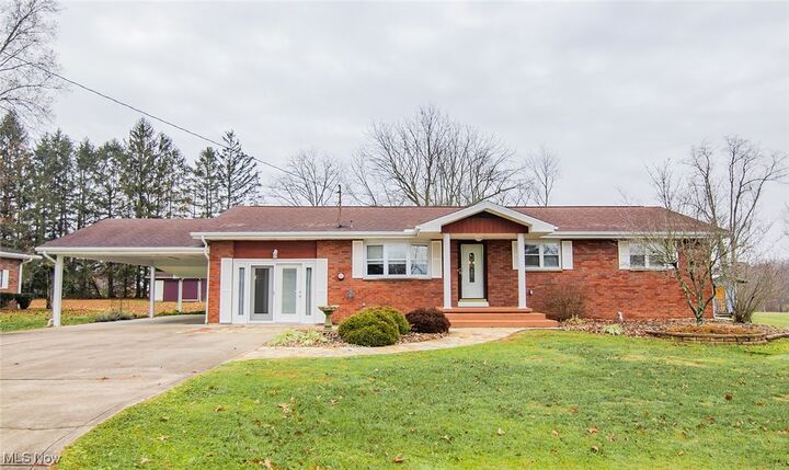 Property Photo: 171 Veto Circle OH 45714