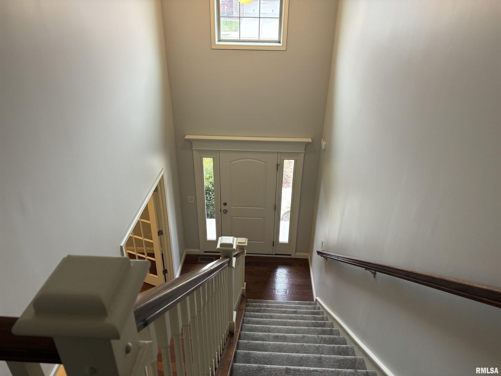 Property Photo: 2315 W Paddington Court IL 61615