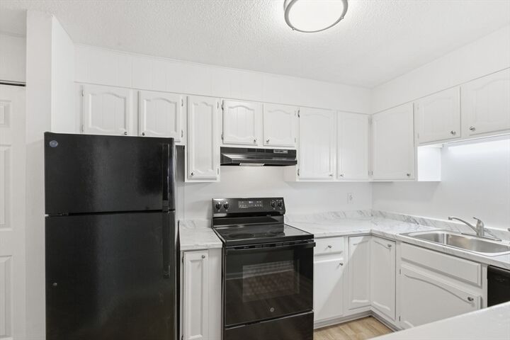 Property Photo: 440 North Ave 110 MA 01830