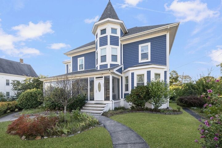 Property Photo:  392 North Main  MA 02703 