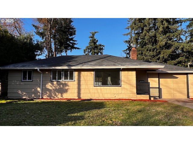 Property Photo: 18705 NE Everett Ct OR 97230